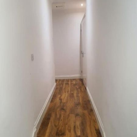 Beautiful Room In Lovely Flat Londres Exterior foto
